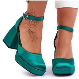 Bombas de moda en tacones masivos verde sandia