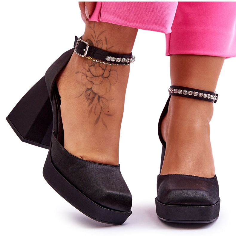 Bombas de moda en tacones masivos con circonitas Black Adel negro Bombas de moda en tacones masivos con circonitas Black Adel negro