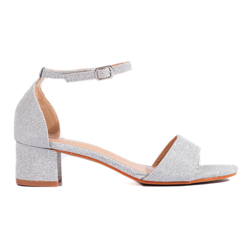 Elegantes sandalias plateadas de tacón bajo con purpurina de Shelovet plata