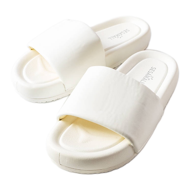 Babuchas blancas con plataforma Franco blanco Babuchas blancas con plataforma Franco blanco