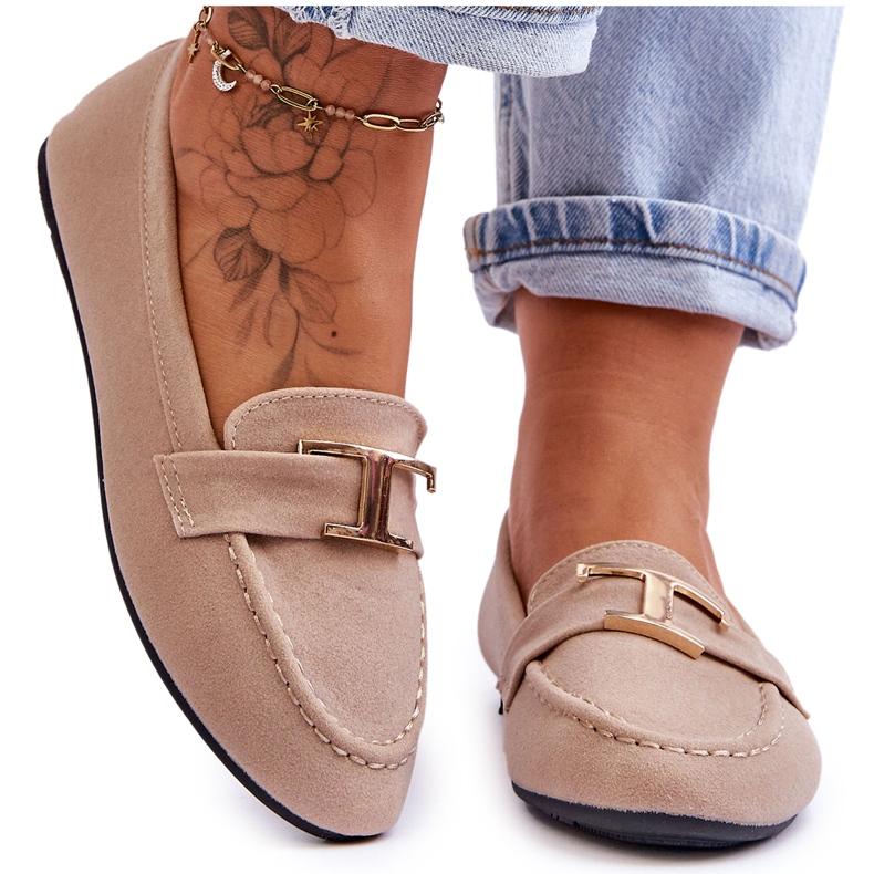 Mocasines clásicos sin cordones con decoración, beige claro