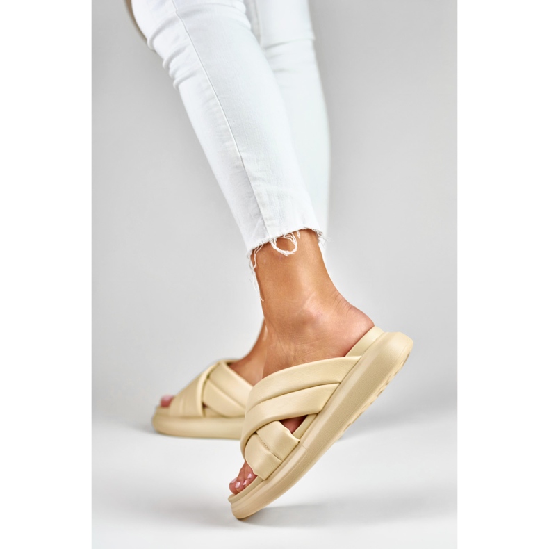 La.Fi Babuchas clásicas beige