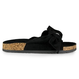 Clásicas zapatillas negras con lazo negro