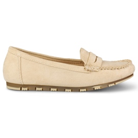 Cómodos mocasines mujer beige