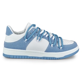 Deportivas de mujer blancas y azules.