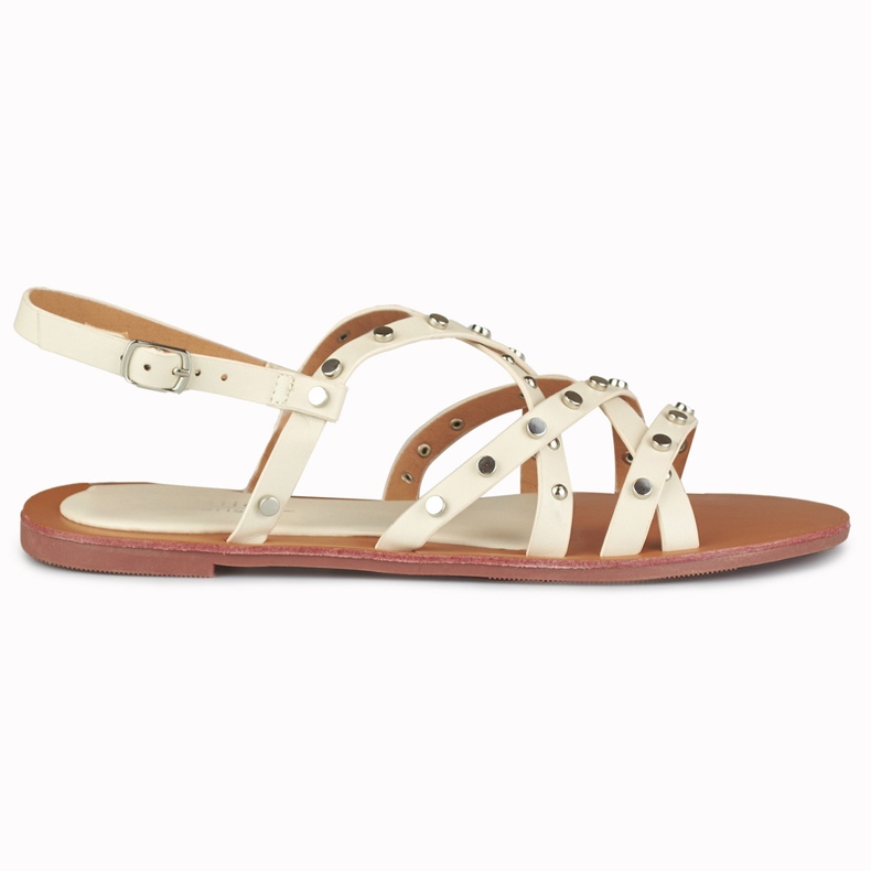 Sandalias de mujer beige con adornos de metal