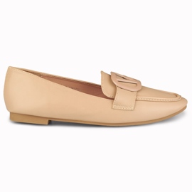 Zapatos beige oscuro para mujer fabricados en ecopiel
