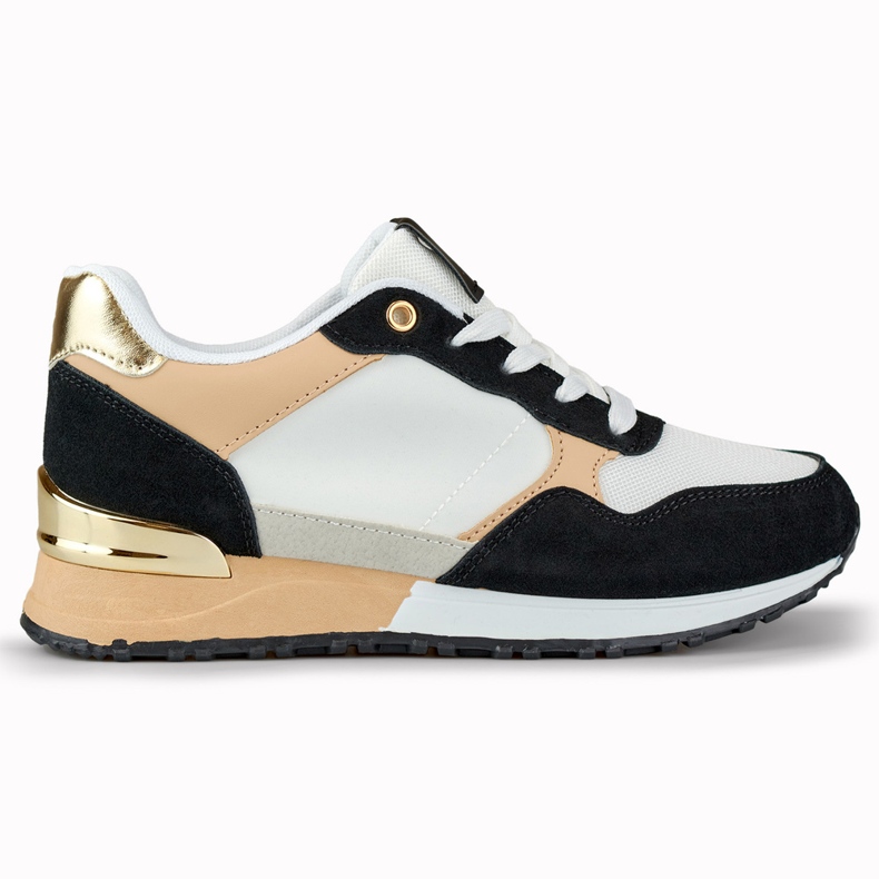 Zapatos deportivos de mujer elegantes. blanco