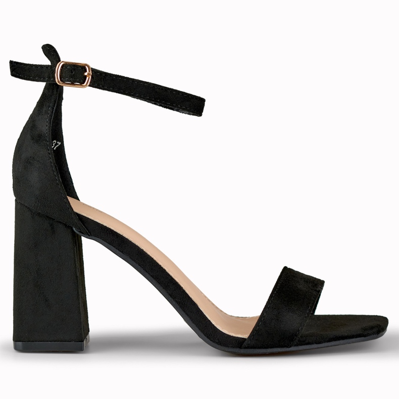 Sandalias negras de tacón alto negro
