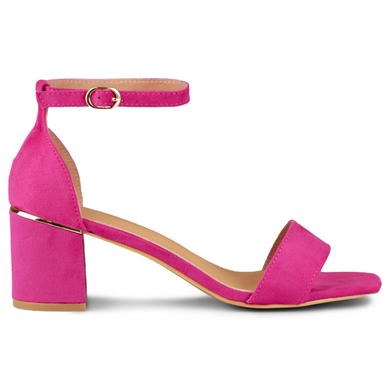 Sandalias rosas de tacón bajo con detalle dorado rosado