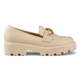 Mocasines beige de mujer fabricados en ecopiel