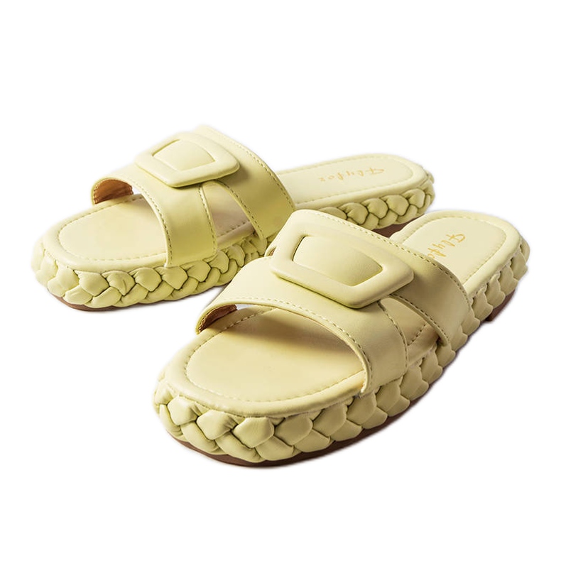 Zapatillas verdes en la plataforma Francesco Zapatillas verdes en la plataforma Francesco