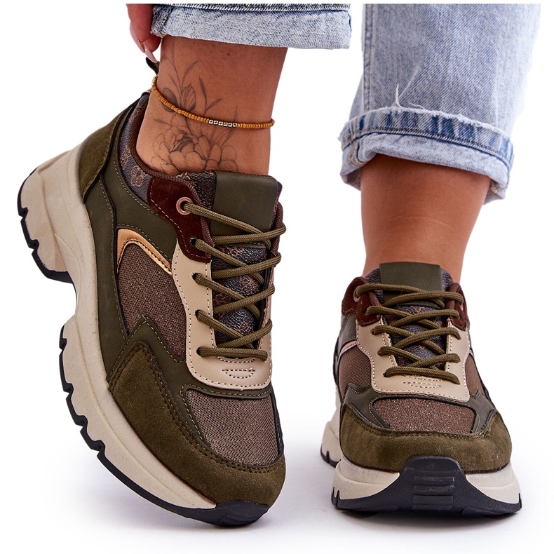 PM1 Zapatos deportivos con cordones en una plataforma de escape verde PM1 Zapatos deportivos con cordones en una plataforma de escape verde