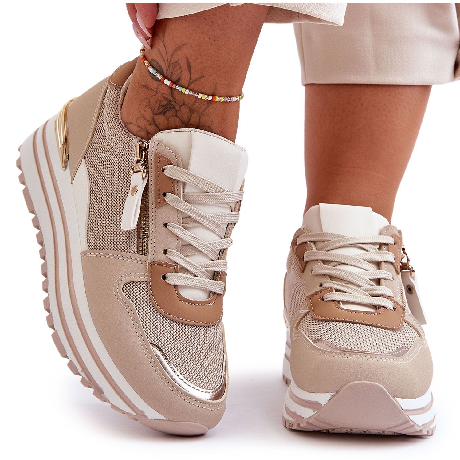 Deportivas discount beige mujer