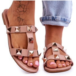 Zapatillas para mujeres con grandes tachuelas desnudas rosa