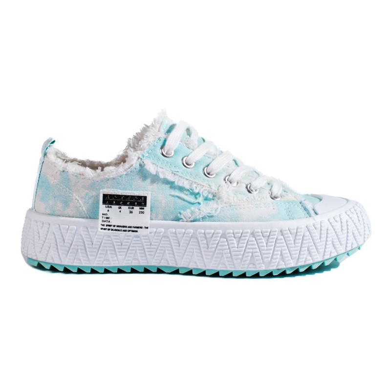 Zapatillas de deporte en una plataforma gruesa Shelovet azul.