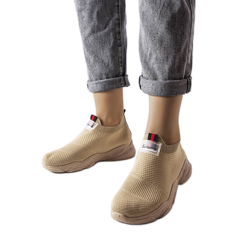 Zapatillas slip-on beige oscuro de Greco Zapatillas slip-on beige oscuro de Greco