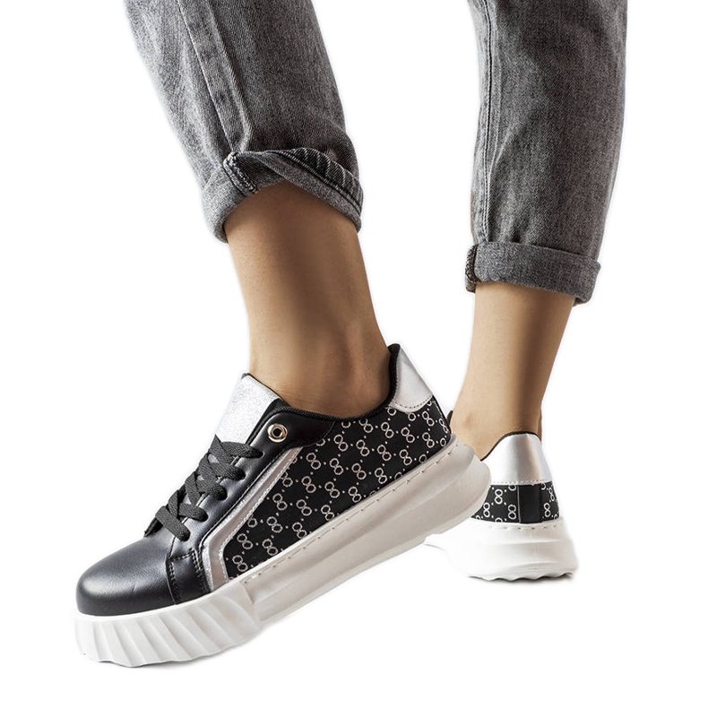 Zapatillas negras con plataforma de Giuseppe. negro