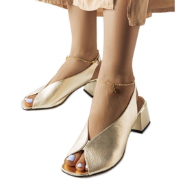 Sandalias Karino bloque dorado