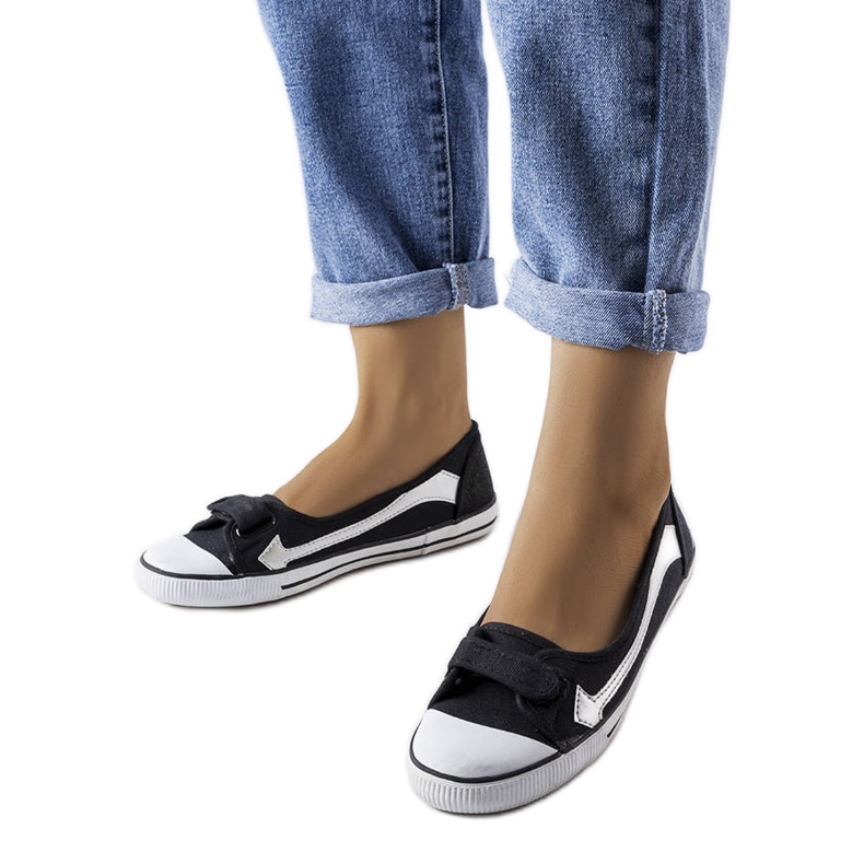 Zapatillas de tela negras de Winifred negro