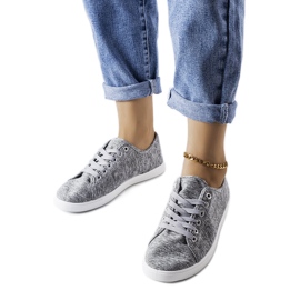 Zapatillas de tejido gris de Razan.