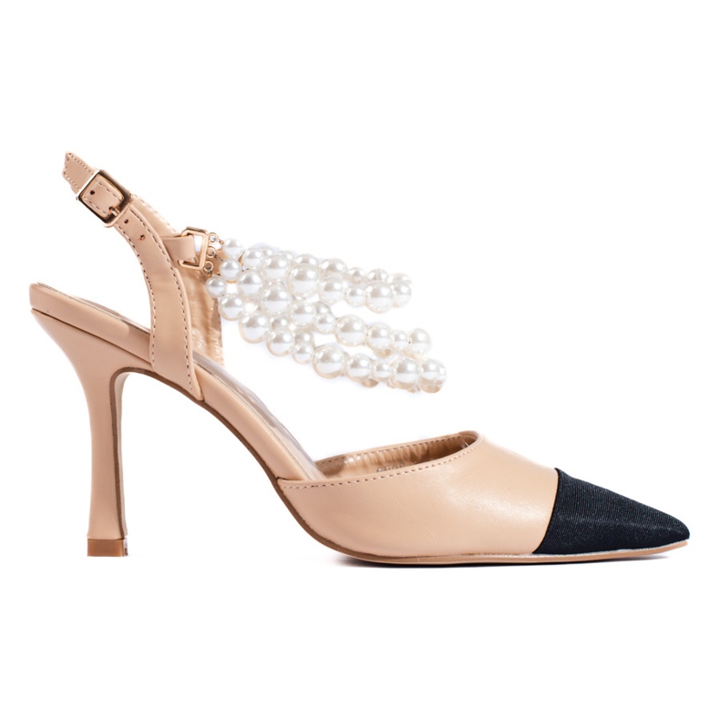 Zapatos de salón beige con puntera negra de Shelovet