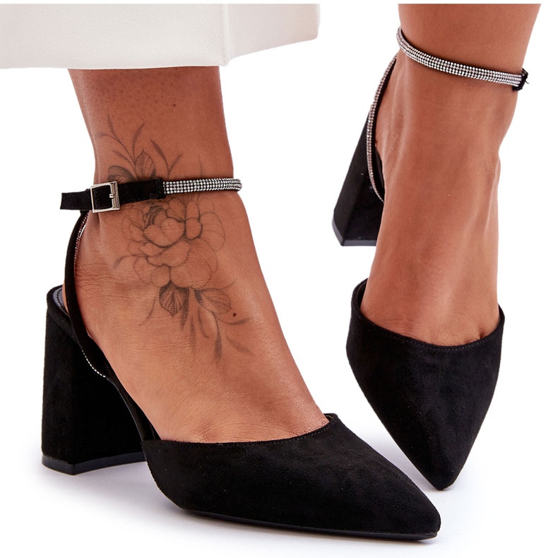 PG1 Zapatos De Salón De Ante Con Tira Decorativa Negro Lirosa
