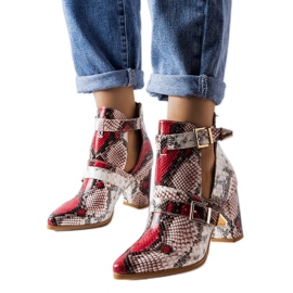 Botas de mujer blancas y rosas de Itabi. beige