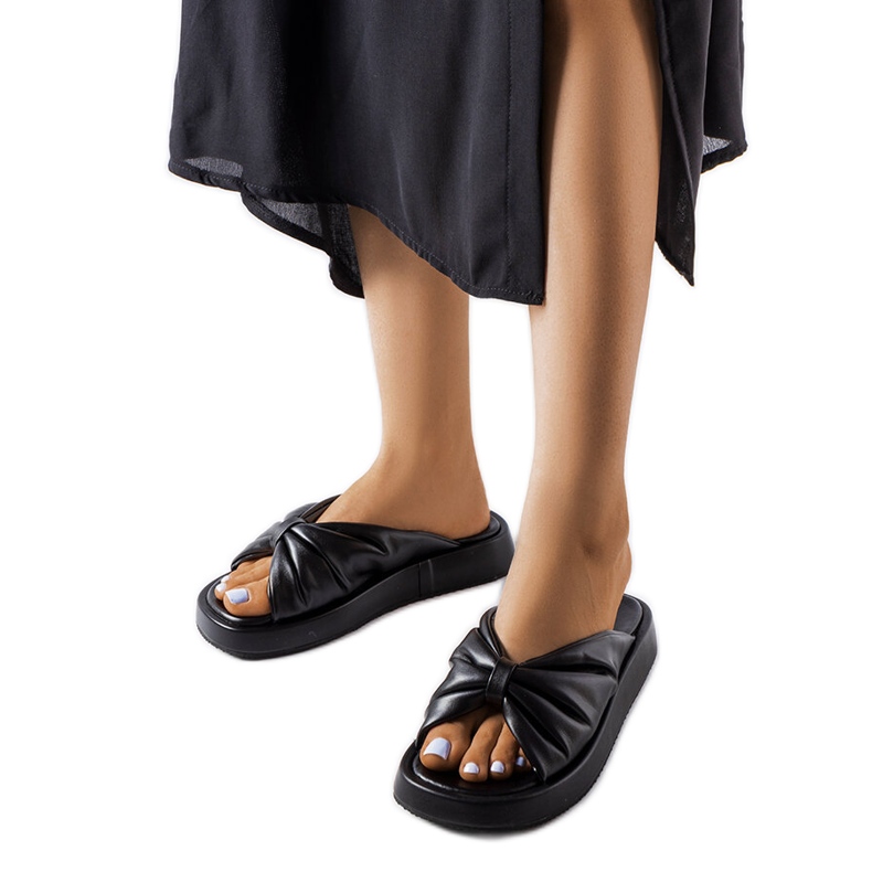 Sandalias de cuña baja negras de Hog negro