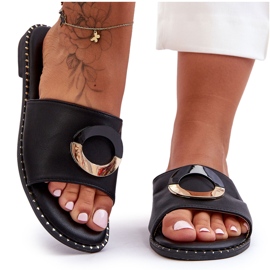 Pantuflas de mujer negras con adornos de jerez negro