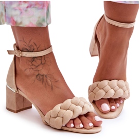 Sandalias trenzadas de ante beige Essenza