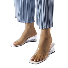Chanclas de cuña transparentes blancas de Wyatt incoloro