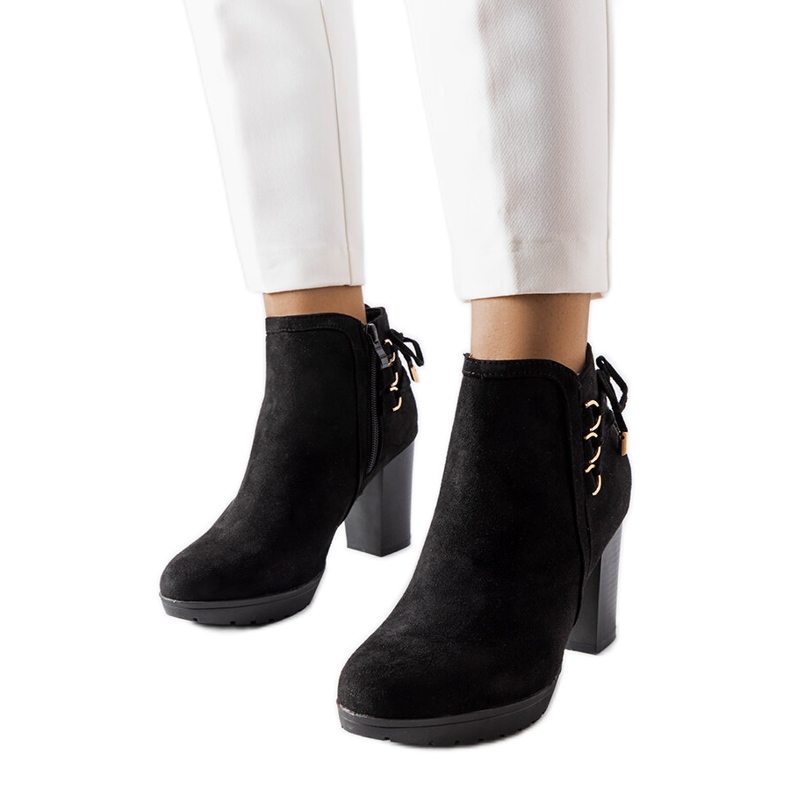 Botas de tacón en ante ecológico negras de Poule negro Botas de tacón en ante ecológico negras de Poule negro