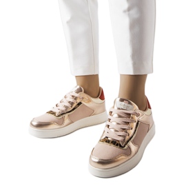 Zapatillas deportivas en polvo con aplicación dorada de Perrault rosa