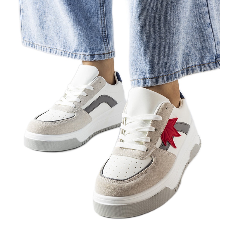 Zapatillas blancas con inserto de ante ecológico de Kollins blanco