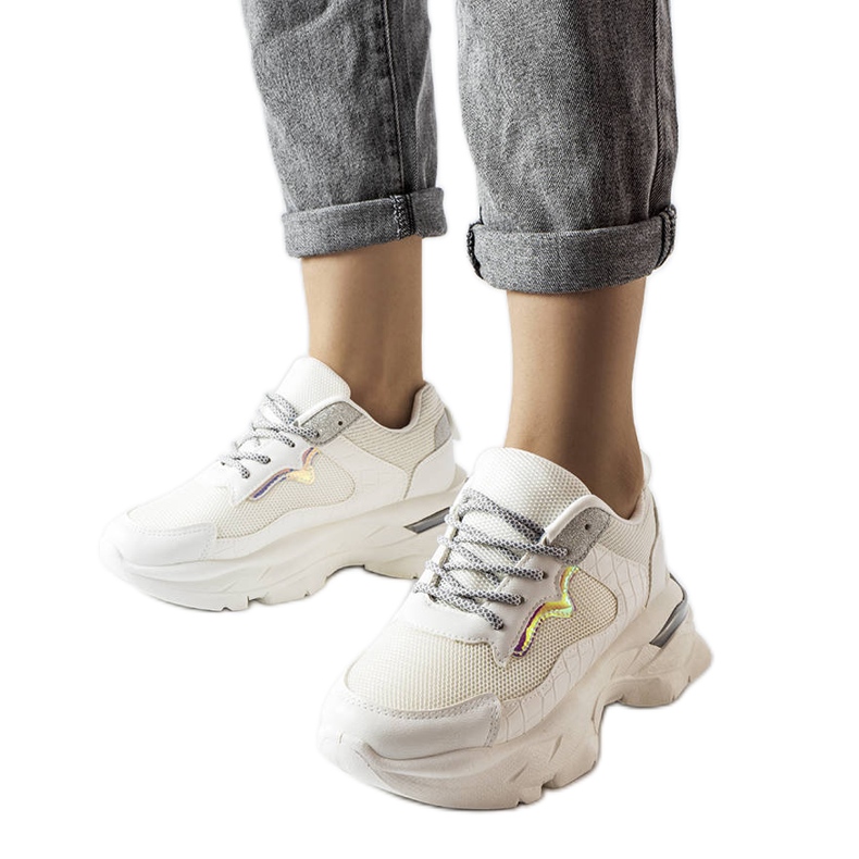 Deportivas blancas decoradas con purpurina de Beatrice blanco