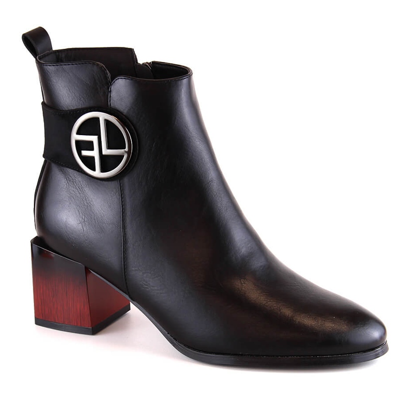 Botas de mujer en un poste decorativo negro Potocki SZ12227