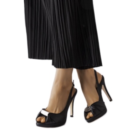 Sandalias negras de tacón alto de Crispin. negro Sandalias negras de tacón alto de Crispin. negro