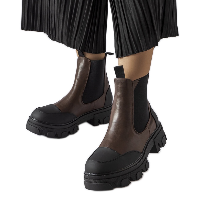 Botas sin cordones en marrón oscuro de Sibyla
