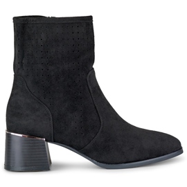 Botas negras caladas de mujer con tacón bajo negro