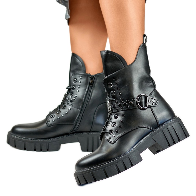 Botas rockeras de mujer con hebilla decorativa negro