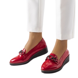 Inna Mocasines con cuña de charol rojos de Erin