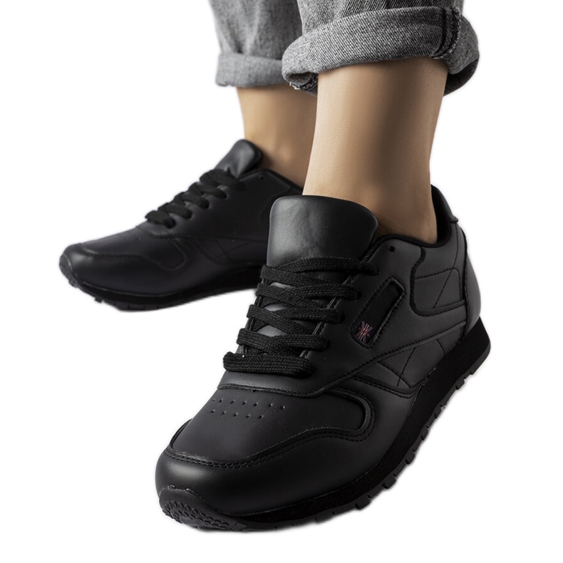 Zapatillas clásicas Poulsen negras. negro