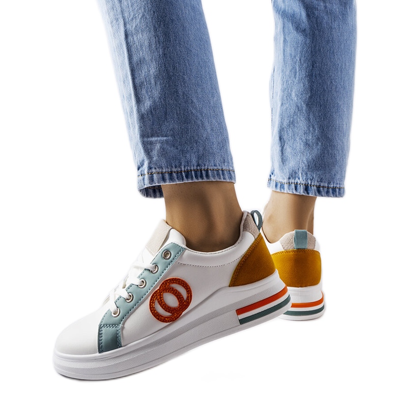 Inna Zapatillas blancas con inserciones de colores de Passaic blanco