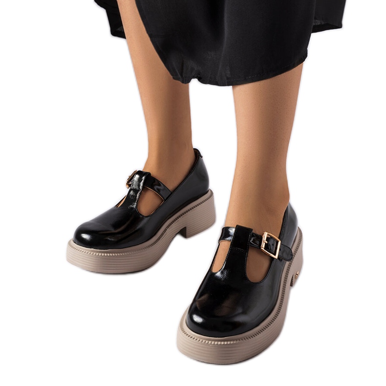 Inna Zapatos Karino lacados negros