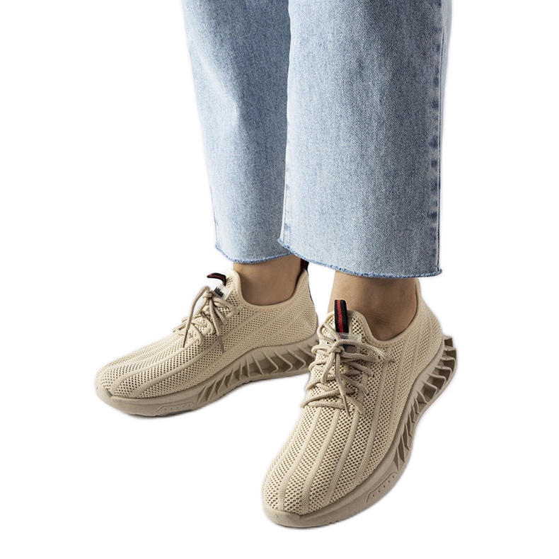 Zapatos sin cordones beige con cordón Zapatos sin cordones beige con cordón