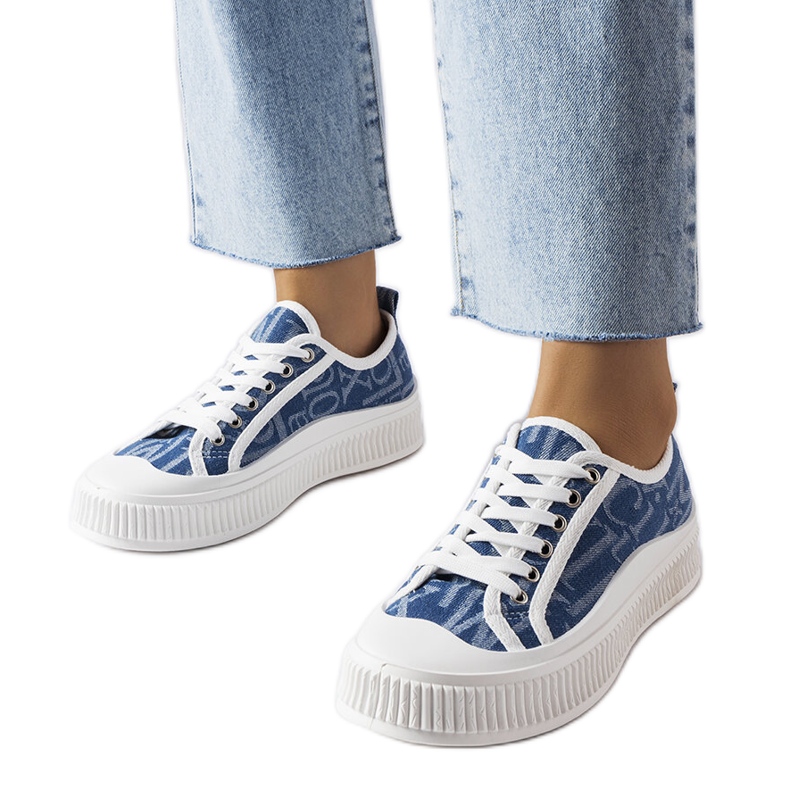Zapatillas con plataforma azul marino de Alfianello