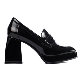 Zapatos de tacón charol negros de Shelovet