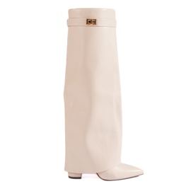 Botas color crema de tacón alto con caña enrollada de Shelovet beige