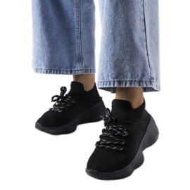 Deportivas Lavallée de tela negra. negro